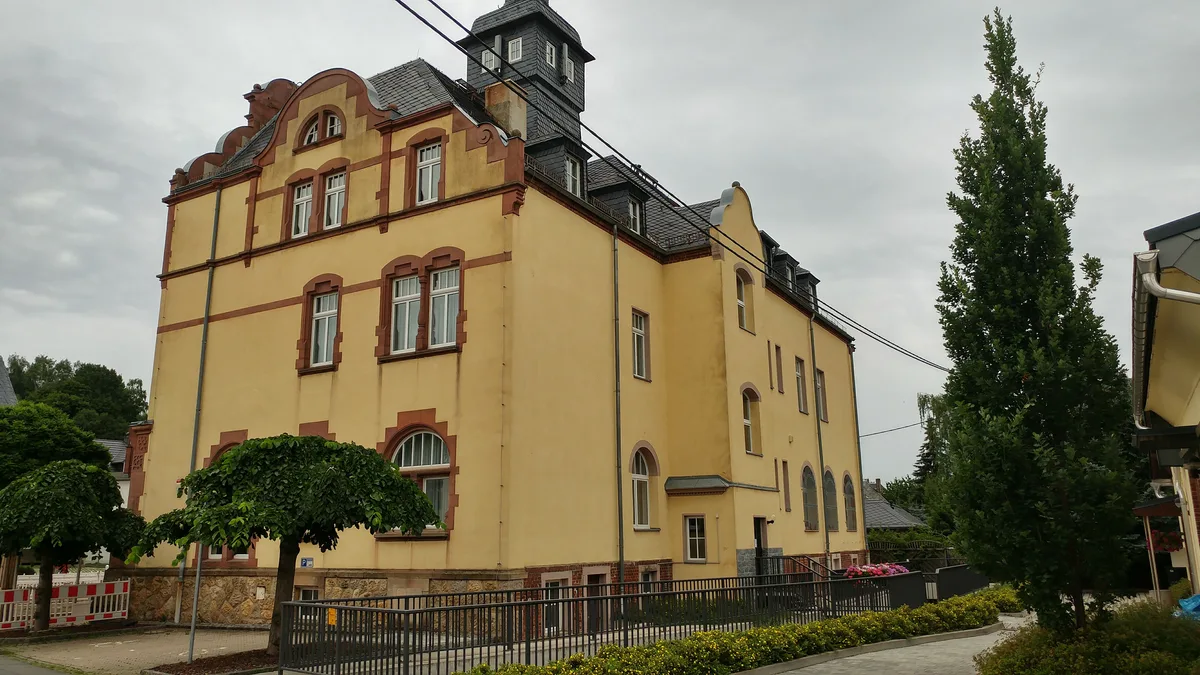 Rathaus-Neukirchen